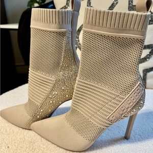 Never worn Steve Madden sock bootie in size 7.5